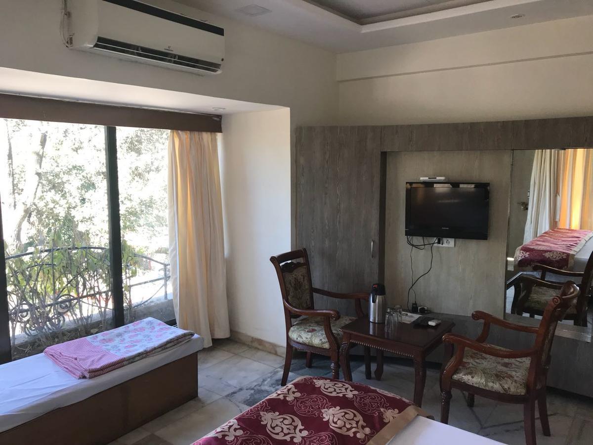 Hotel Sheratone Ābu Exteriör bild